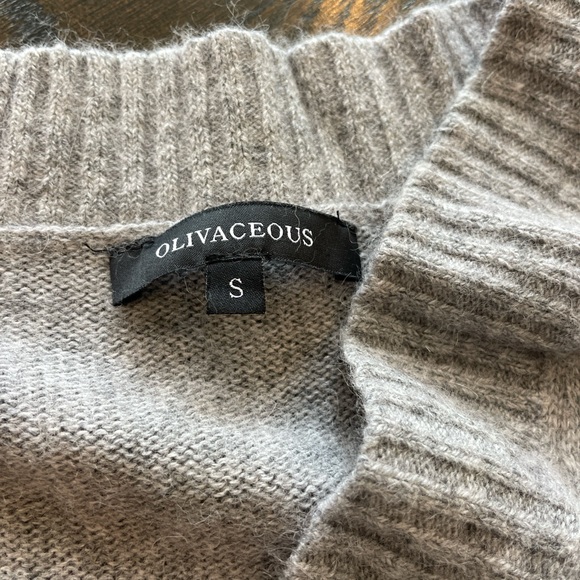 Olivaceous Heather Gray Knit Top - Picture 2 of 3